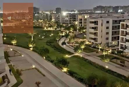 شقة مع جاردن للبيع في تاج سيتي - Club side - Taj City