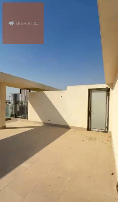 Penthouse with private pool for sale in Lake View Residence  - new cairo