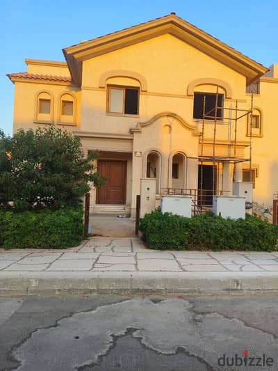 A unique opportunity to own a villa in Madinaty model f3 at a bargain price for a quick sale