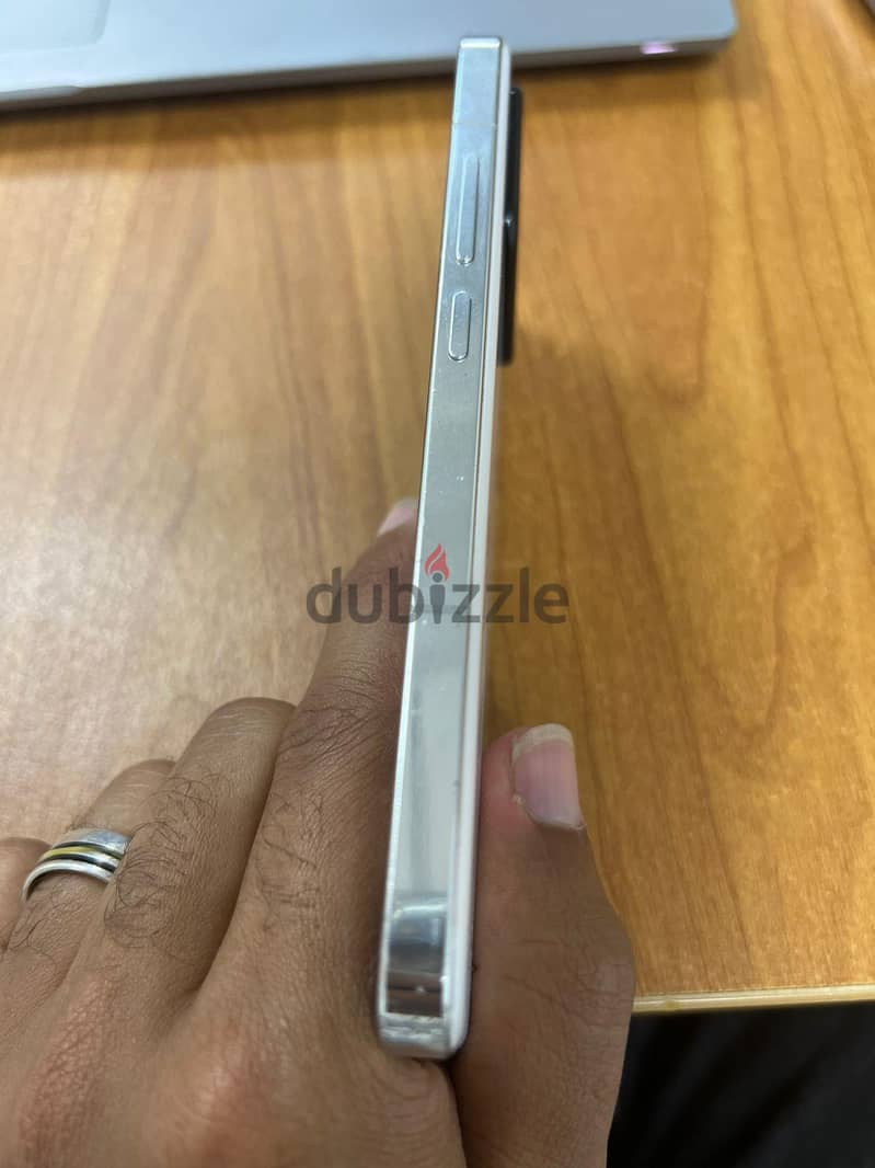 Xiaomi Mi 13 2