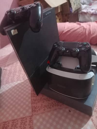 بلاستيشن٤ سوفت ٩ عليها ٩ العاب+هارد٥٠٠جيجا+٢دراع+نضاره vr بلاي ستيشن