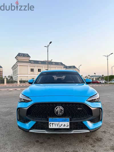 MG HS 2025