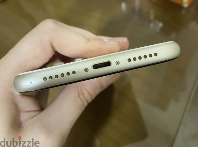 Apple - iPhone 11 3