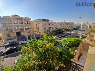 شقة مميزة بالشيخ زايد الحى الخامس من المالك مباشرة