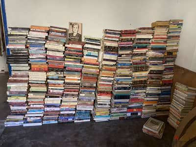 مكتبة كاملة للبيع