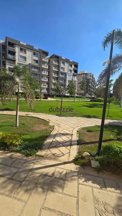 My city apartment for rent 200 meters ground floor with a garden 4 rooms in b12