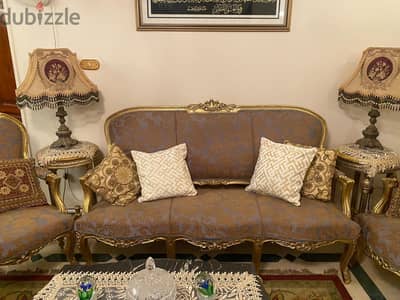 صالون كنبه و ٤ كرسى طربيزه