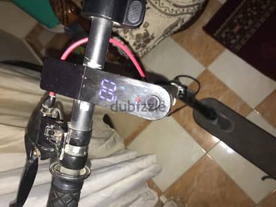 اسكوتر كهربائي