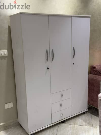 دولاب مستعمل