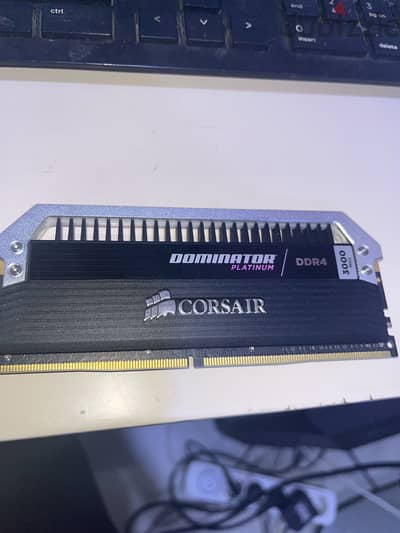 Dominator DDR4 3000 MHz