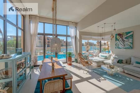 Standalone villa with private Direct on lagoon