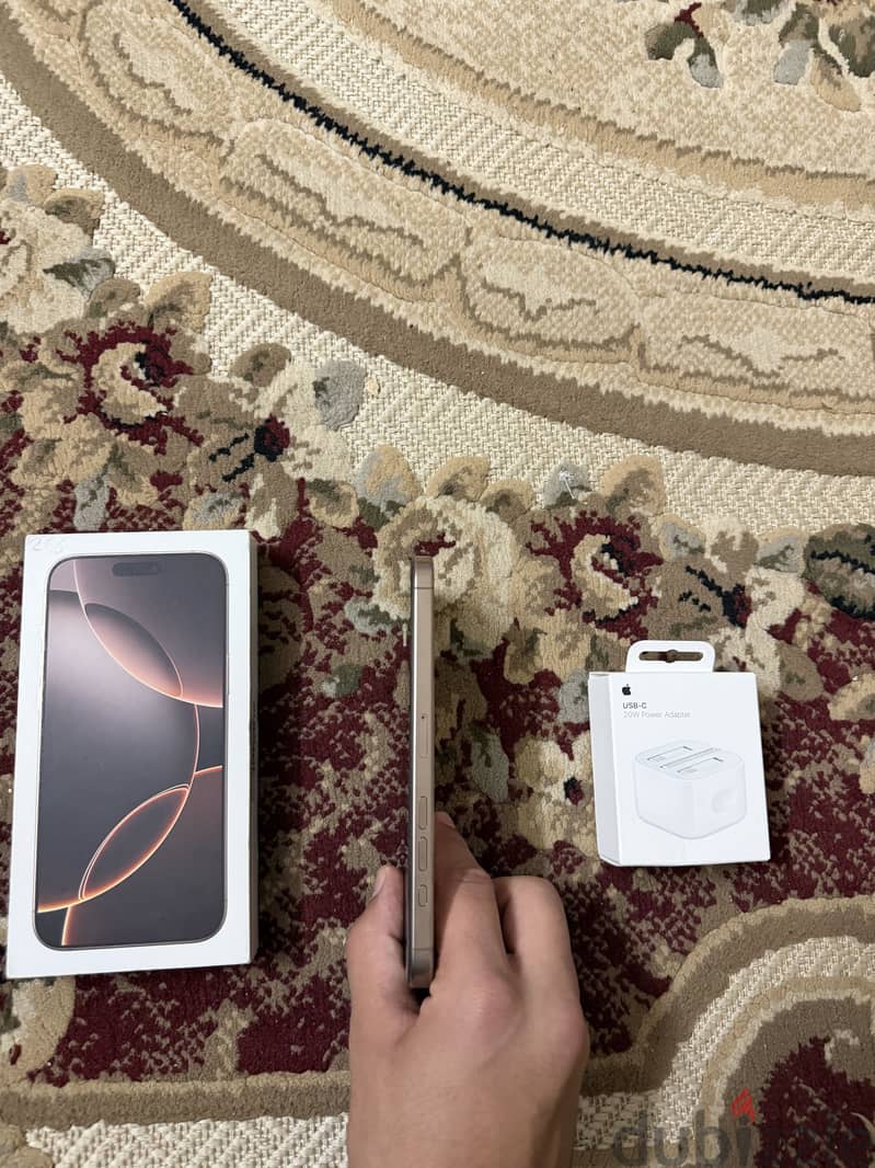 Apple - iPhone 16 Pro Max 2