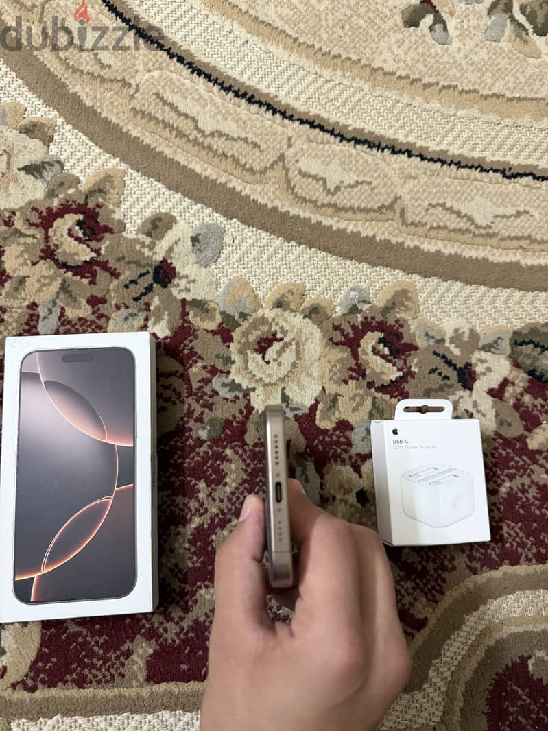 Apple - iPhone 16 Pro Max 4