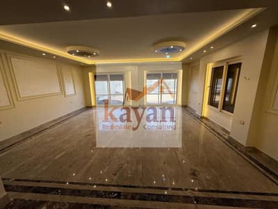 Twin House for Rent in El Patio Aura | 200 sqm Garden, Rooftop & Elevator A practical twin house is available for rent in El Patio Aura