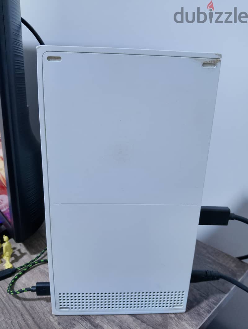 XBOX Series S 5