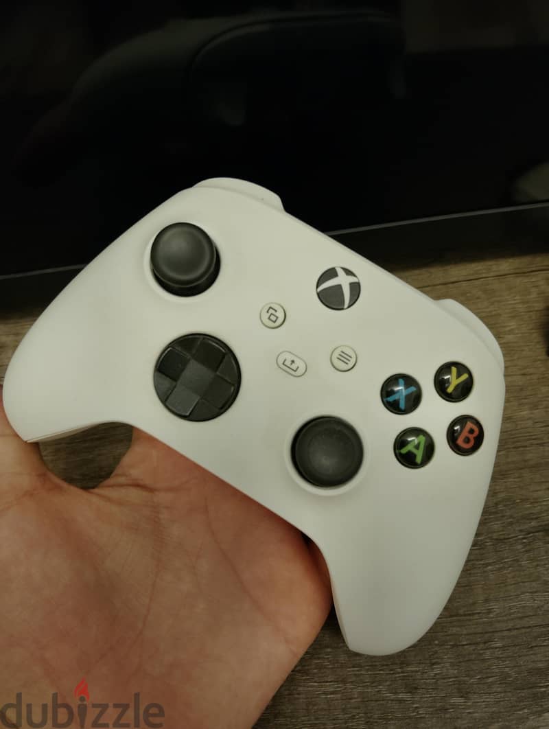 XBOX Series S 7