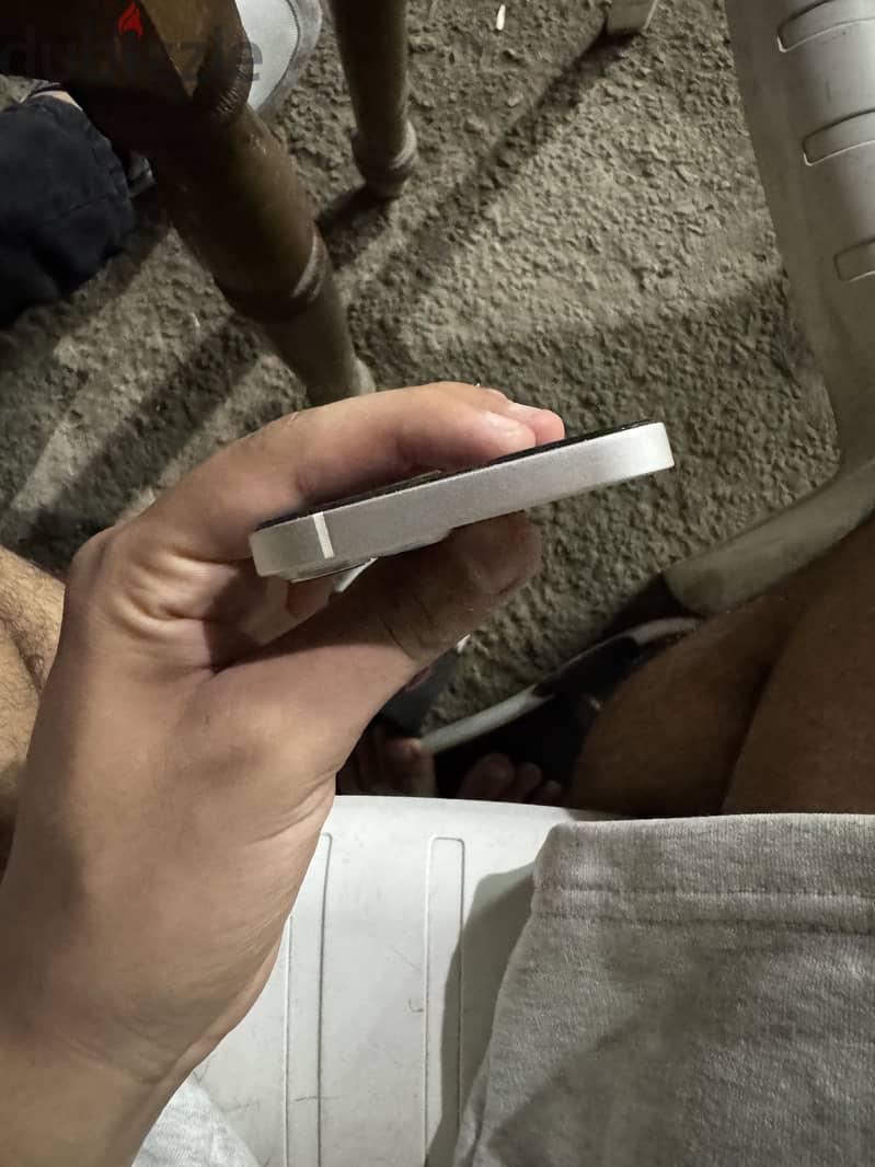 Apple - iPhone 13 2