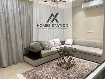 Luxury Fully Furnished Penthouse for Rent in Marasem Fifth Square, Featuring an Ultra Super Lux Design and Spacious Roof, Ideal for Elegant Living