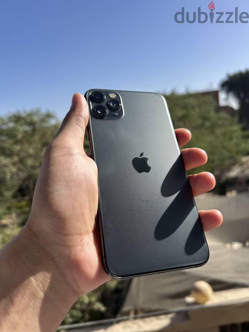 Apple - iPhone 11 Pro Max 4