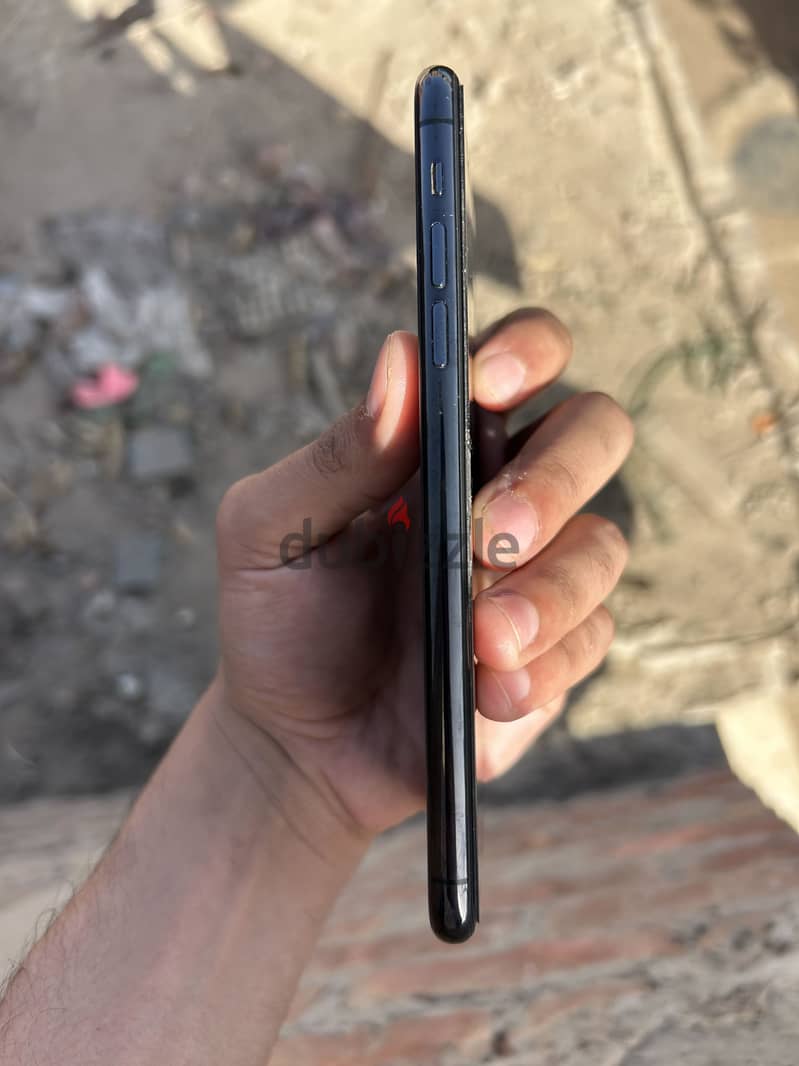 Apple - iPhone 11 Pro Max 7