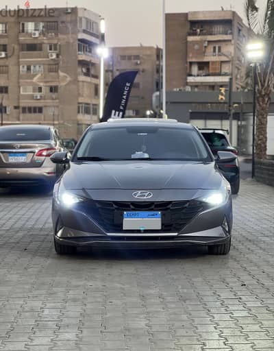 Hyundai Elantra 2021