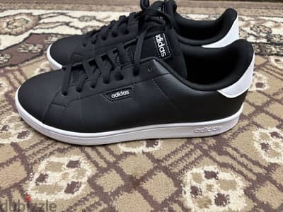 Adidas sneakers for men size 43.1/3