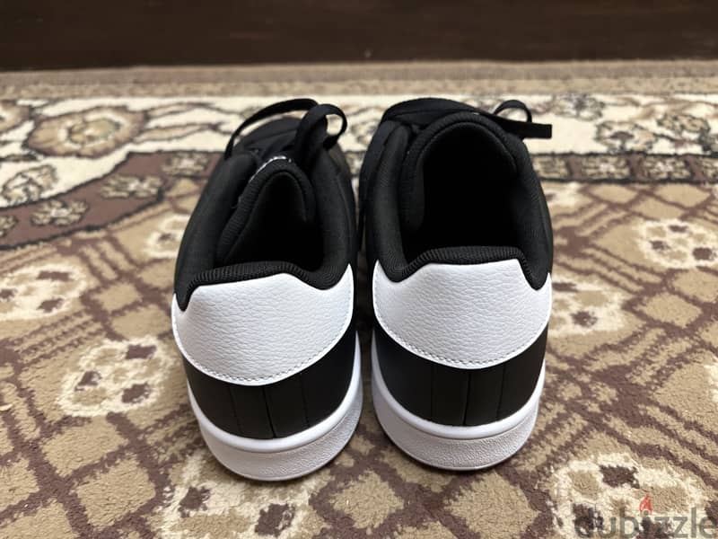 Adidas sneakers for men size 43.1/3 6