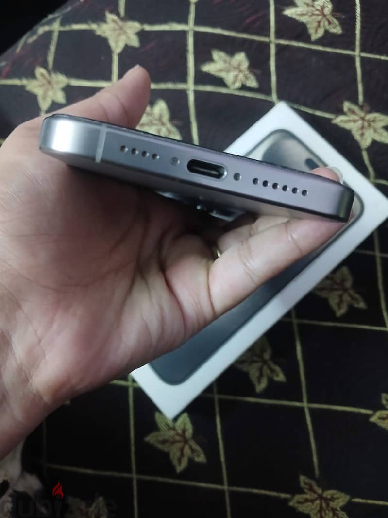 Apple - iPhone 15 Pro Max 1