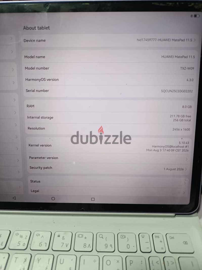Huawei Mate 11.5 with pen and keyboard 2