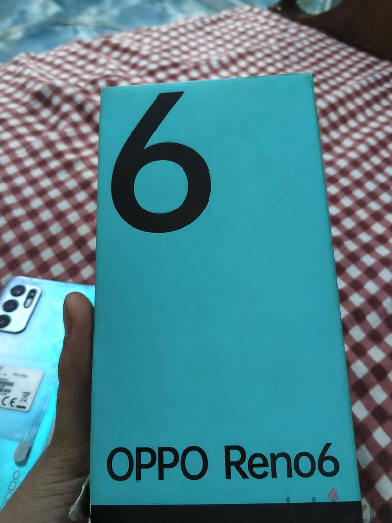 OPPO Reno6 1