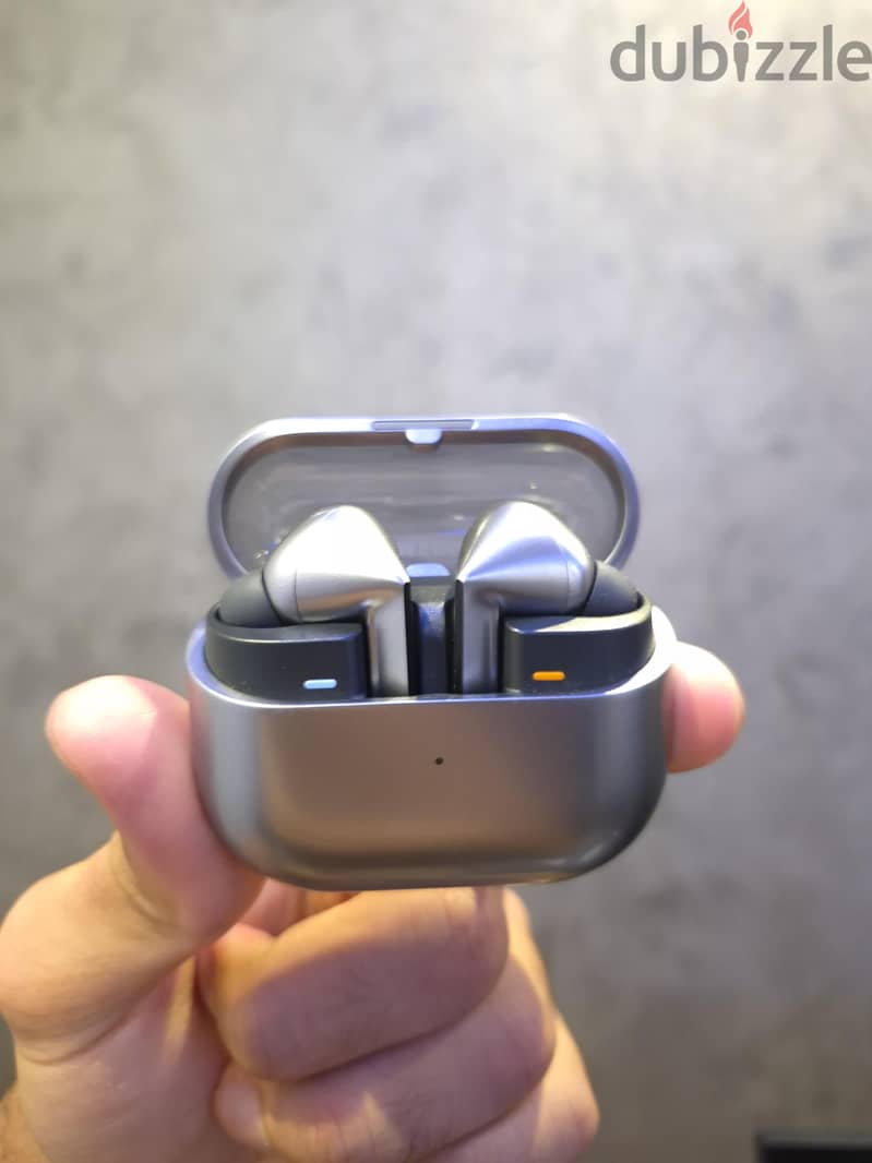 Samsung buds 3 pro 1