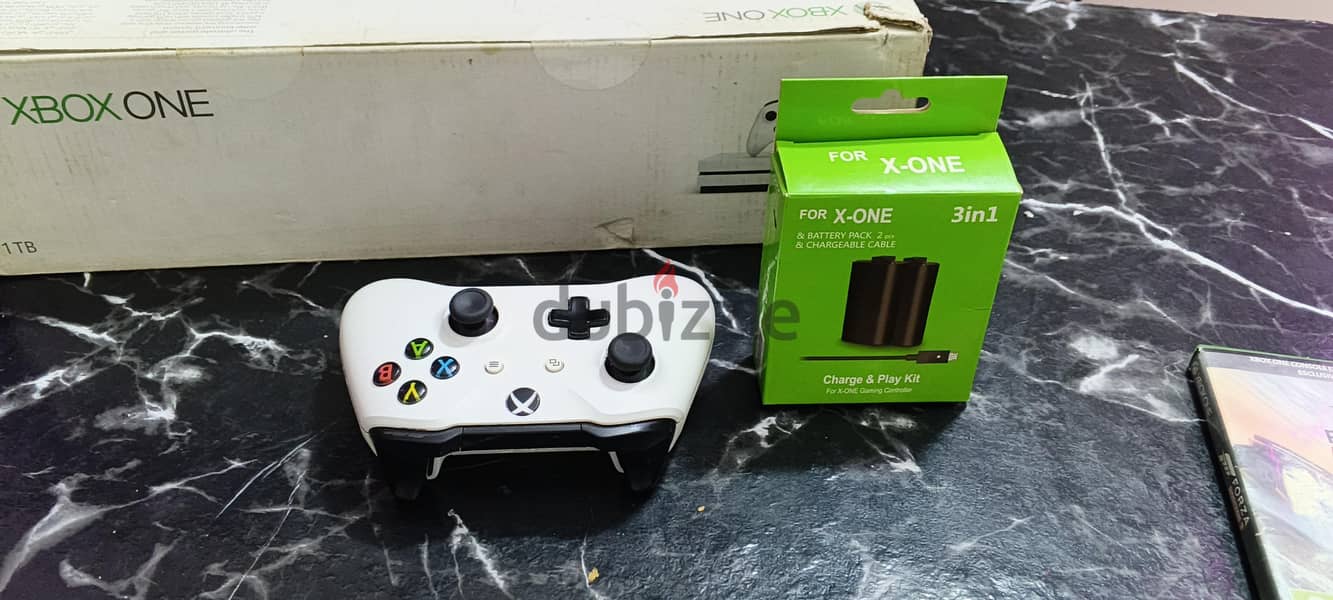 xBox 1s 4