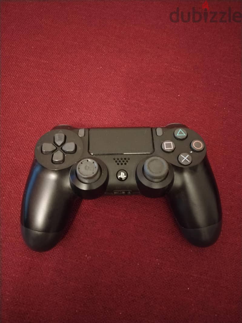 2 ps4 controller 1