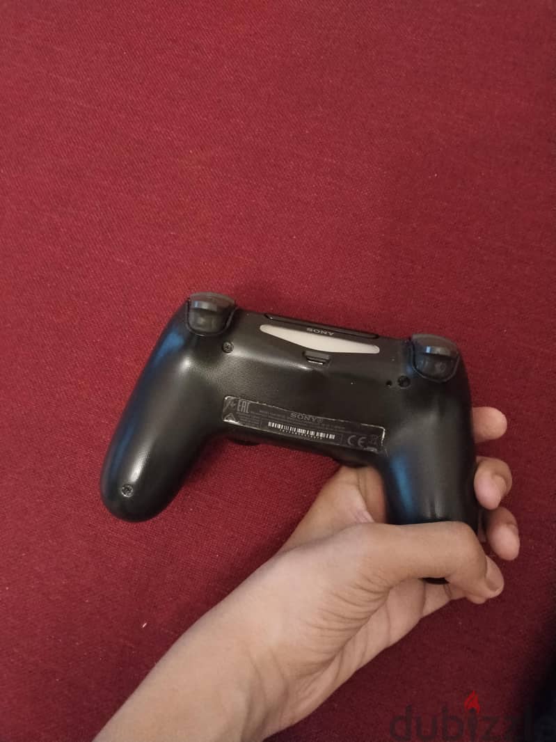 2 ps4 controller 3