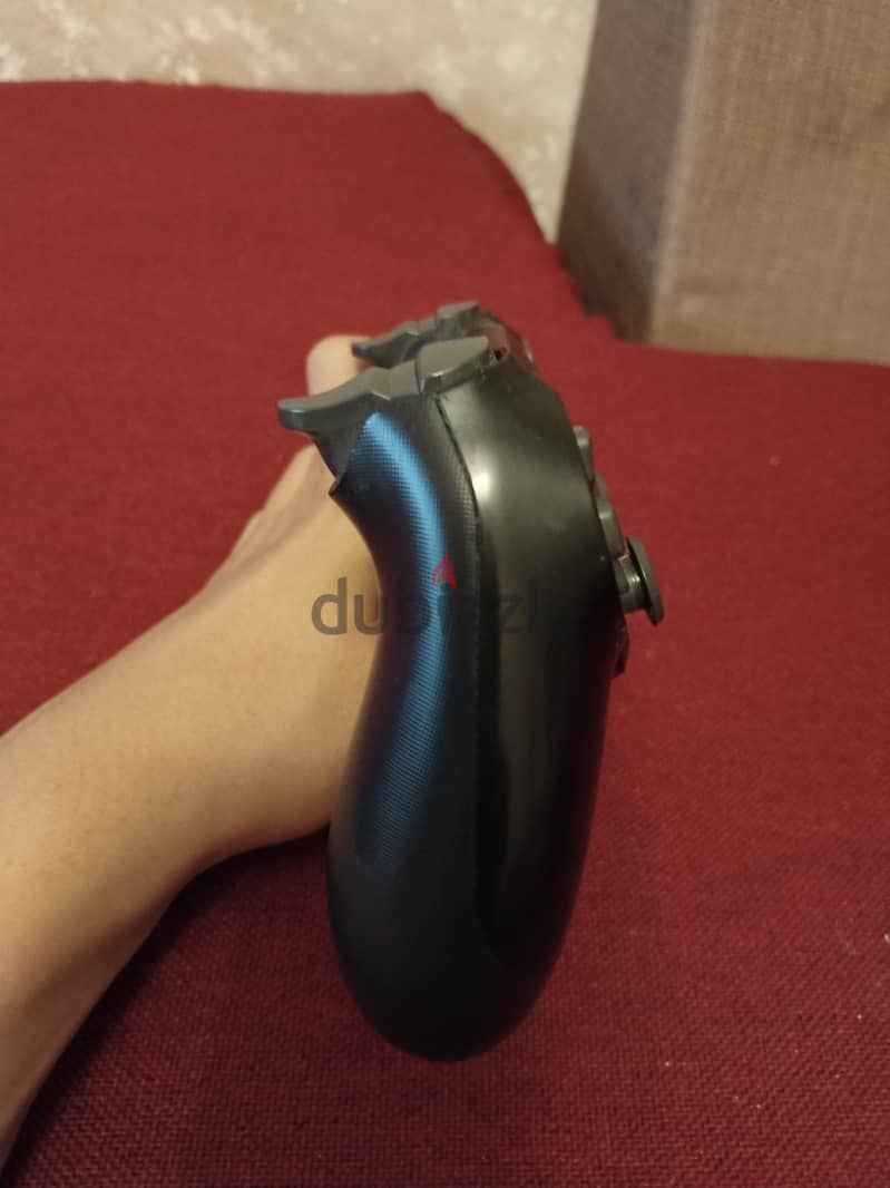 2 ps4 controller 6