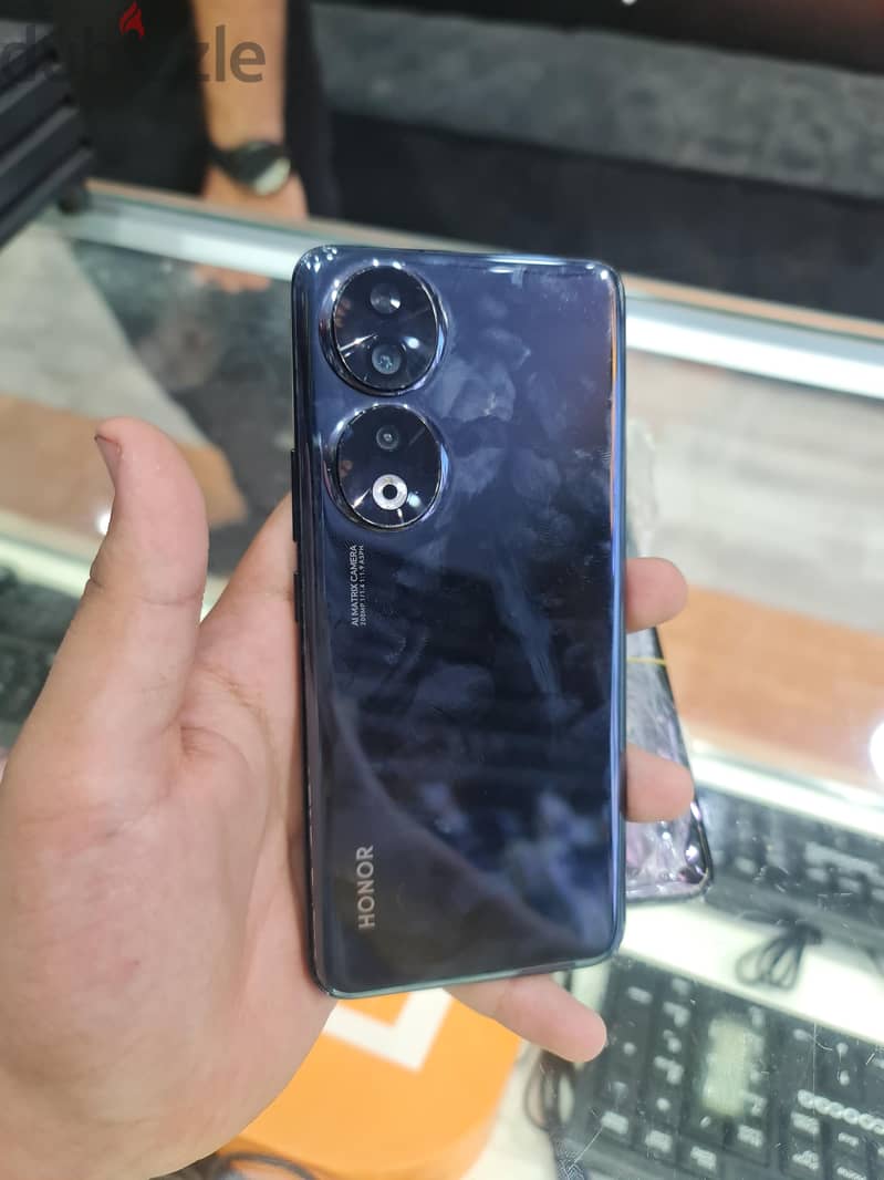 Honor 90 1