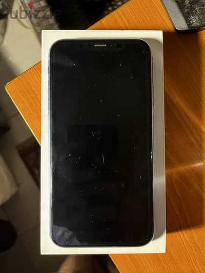 Apple - iPhone XR