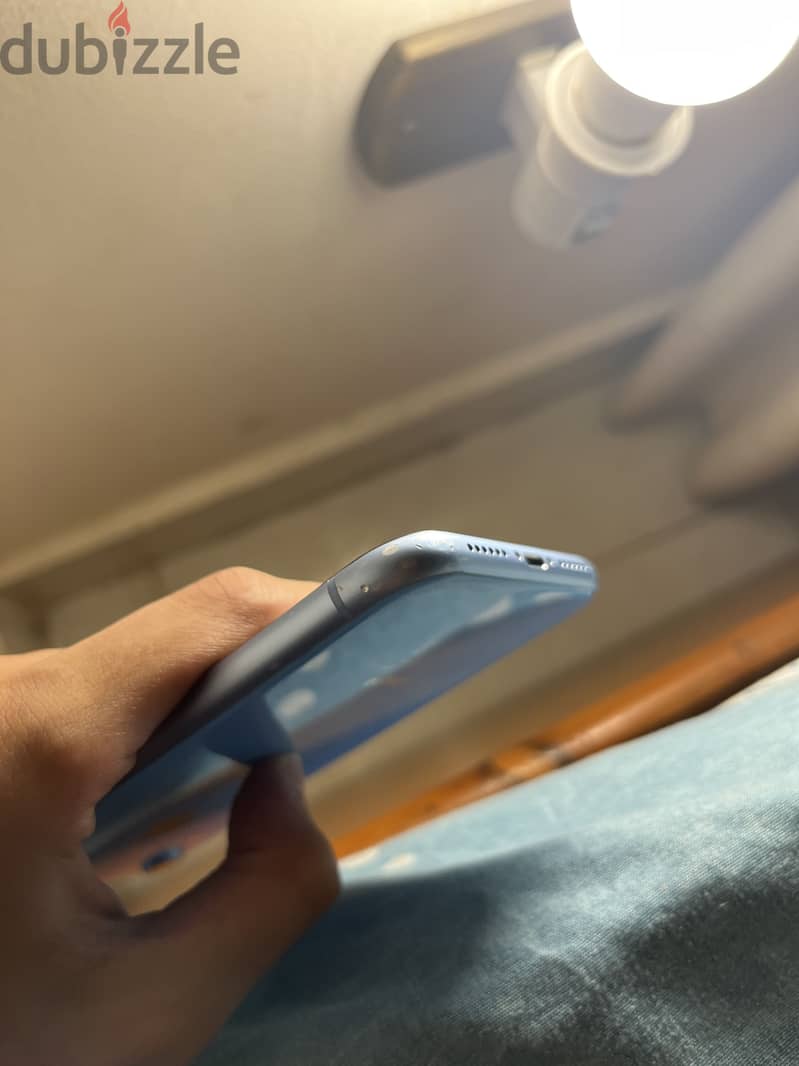 Apple - iPhone XR 6