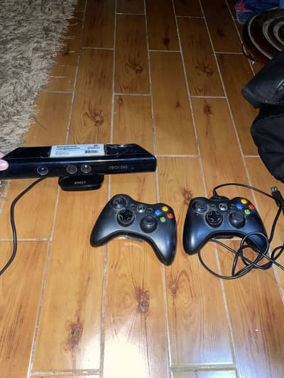 Kindct and 2 xbox controllers