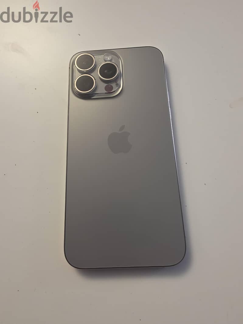 Apple - iPhone 15 Pro Max 1