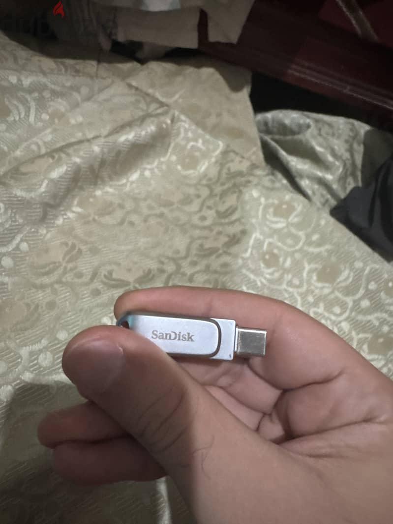 SanDisk 64GB USB Type-C flash drive 1