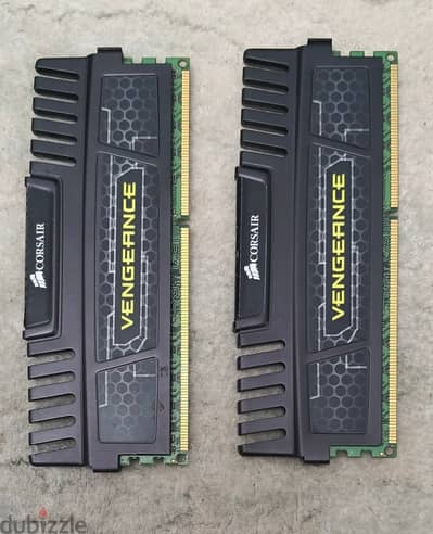 رامات كورسير ddr3 ٨ جيجا (2×4 جيجا) ddr3 8gb (2×4 Gb) ram 1600 Corsair