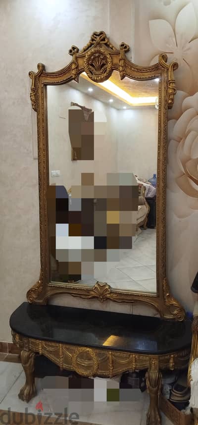 كونسول بالمرايا والرخام