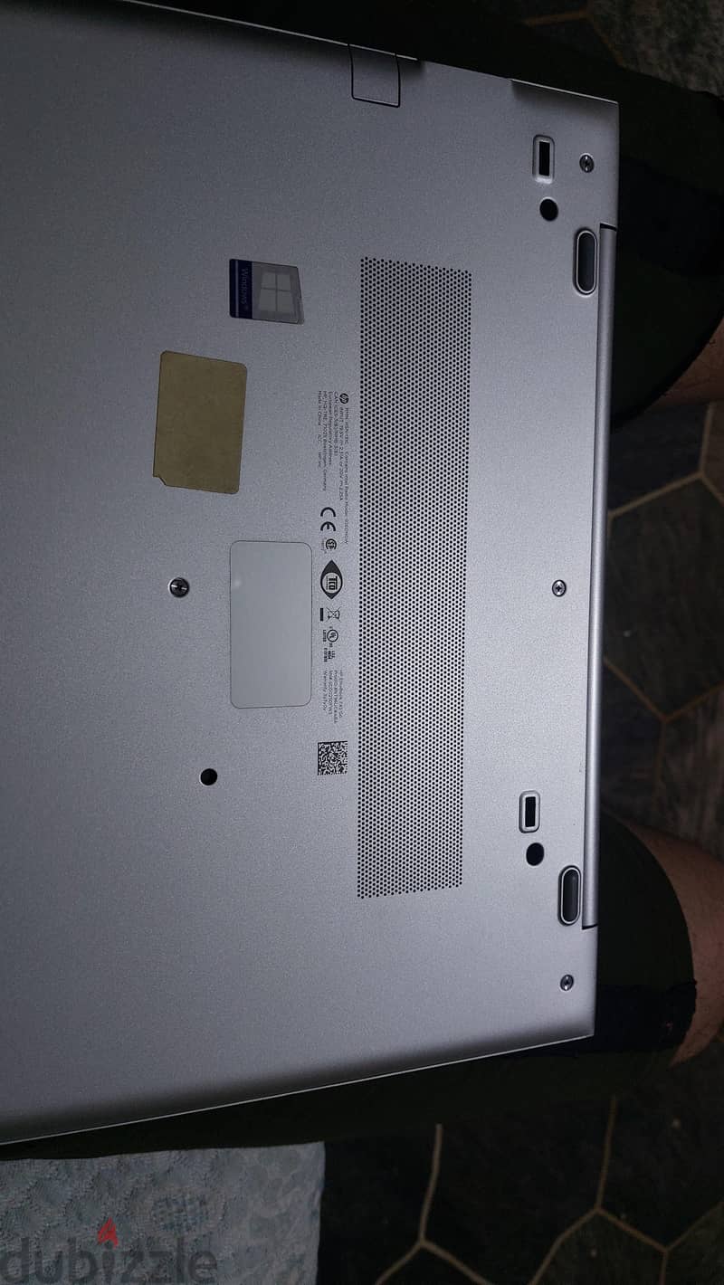 hp rayzen 5Pro 3500u 2