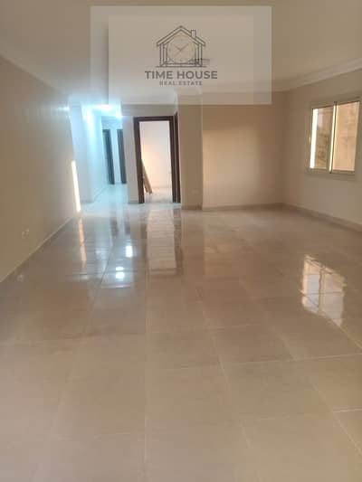 Office for rent 250 m Nabil Al-Waqad Street next to the Girls' College Metro – Golf Ground Administrative License