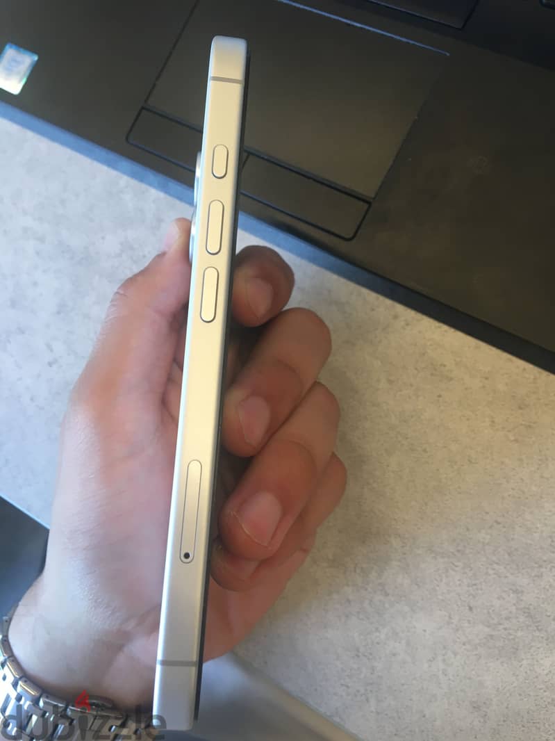 Apple - iPhone 17 1