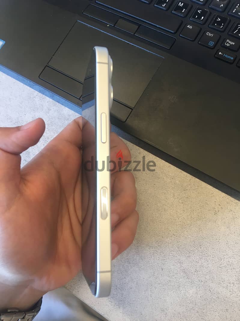 Apple - iPhone 17 3