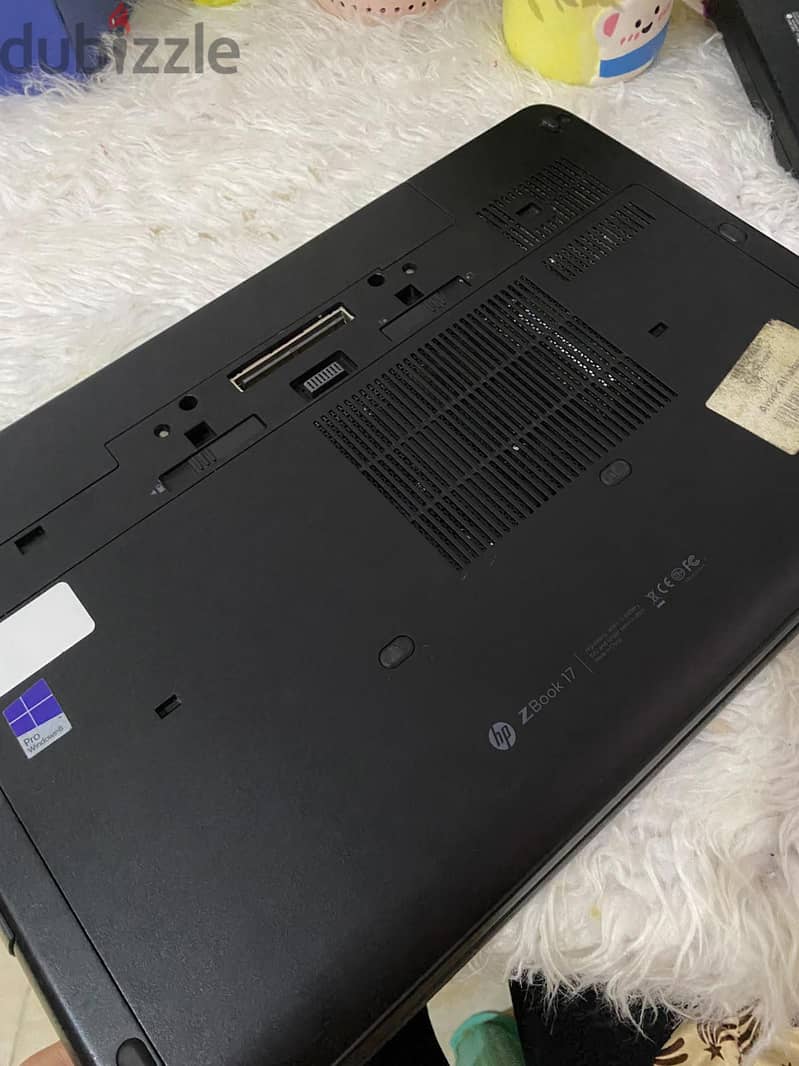 HP ZBook 17 3