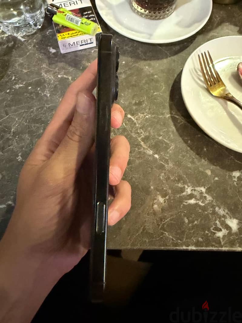 Apple - iPhone 16 Pro Max 1