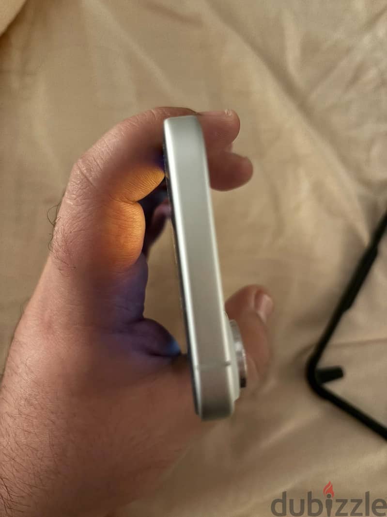 Apple - iPhone 17 4